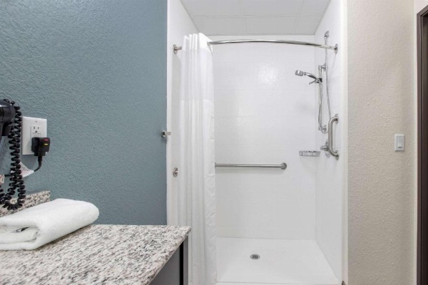 Sleep Inn & Suites Ankeny - Des Moines image 10